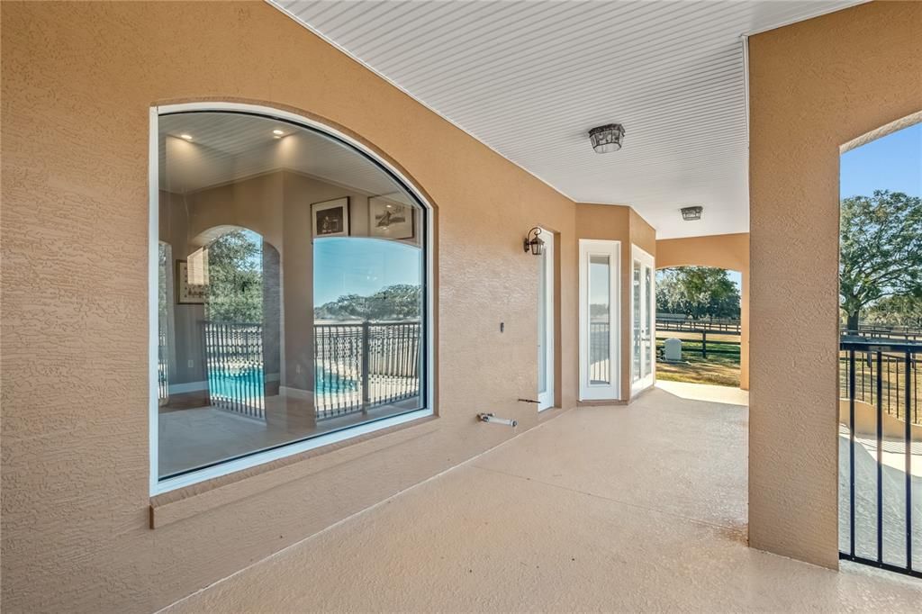 For Sale: $2,950,000 (4 beds, 4 baths, 3195 Square Feet)