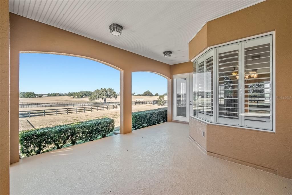 For Sale: $2,950,000 (4 beds, 4 baths, 3195 Square Feet)