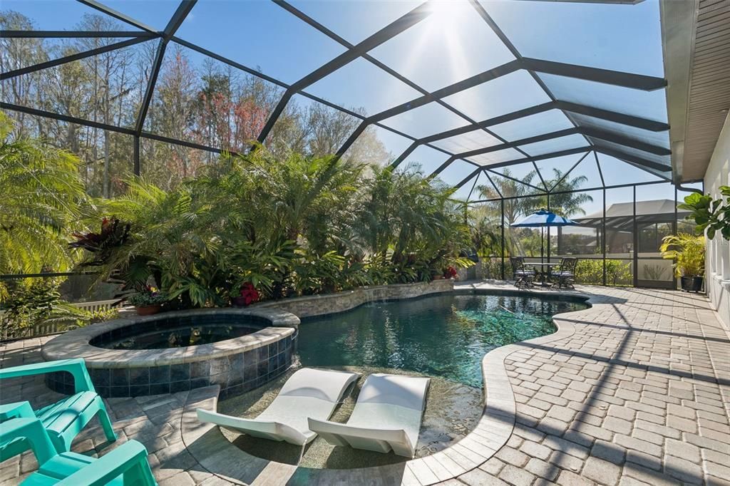 En Venta: $1,245,000 (4 camas, 3 baños, 4176 Pies cuadrados)