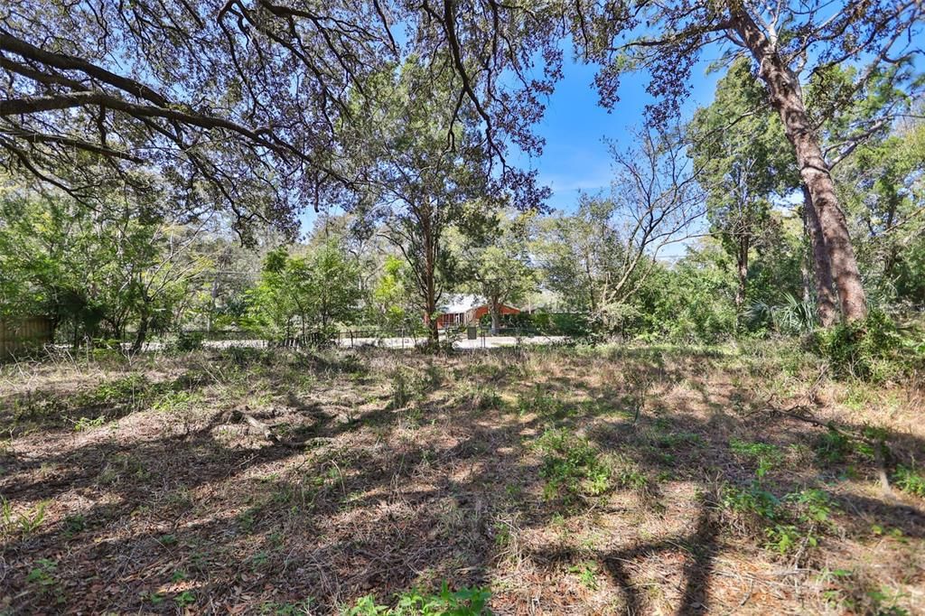 En Venta: $597,000 (0.96 acres)