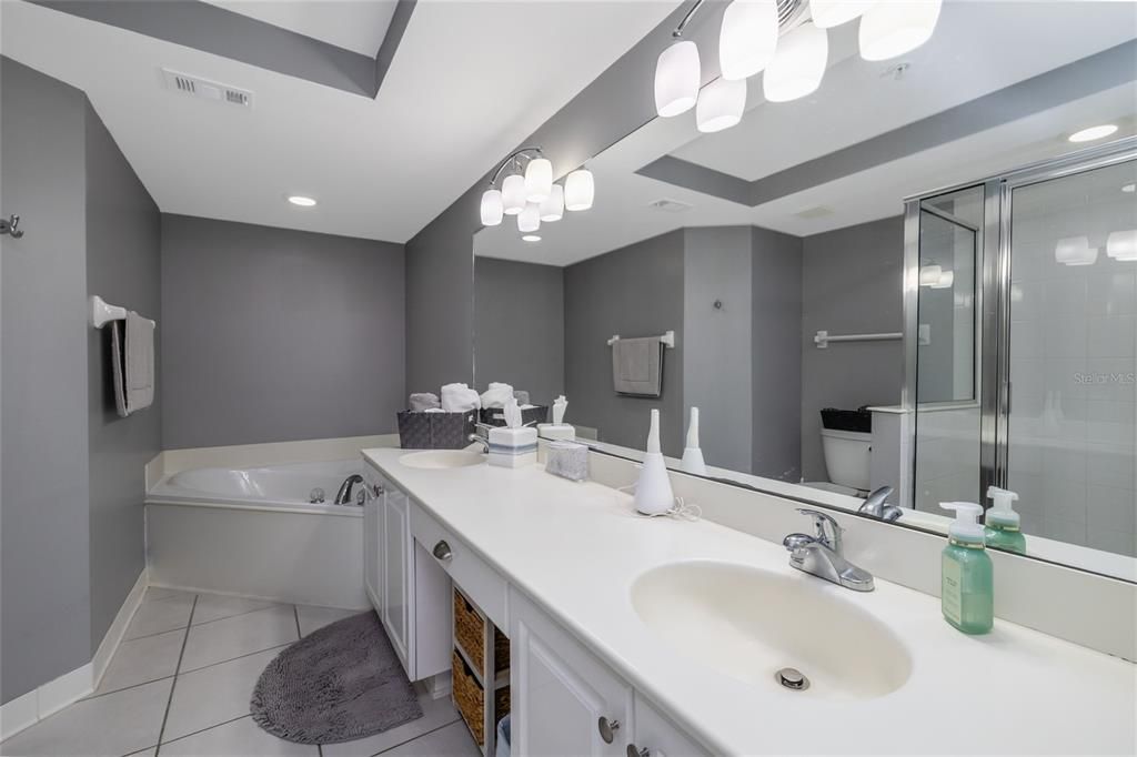 En Venta: $525,000 (2 camas, 2 baños, 1618 Pies cuadrados)