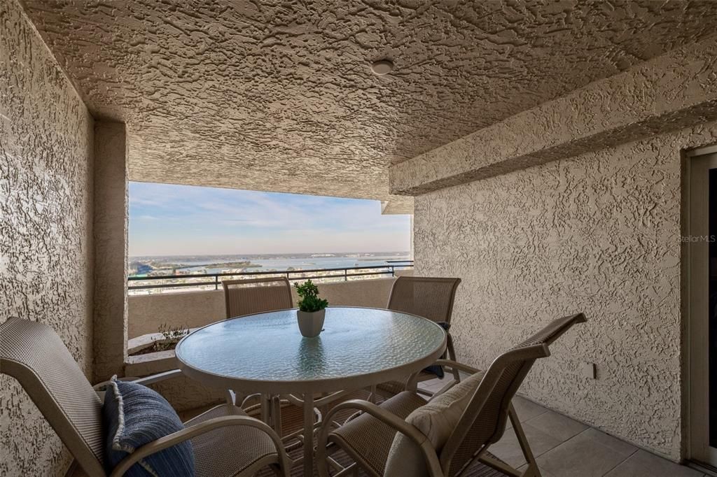 En Venta: $525,000 (2 camas, 2 baños, 1618 Pies cuadrados)