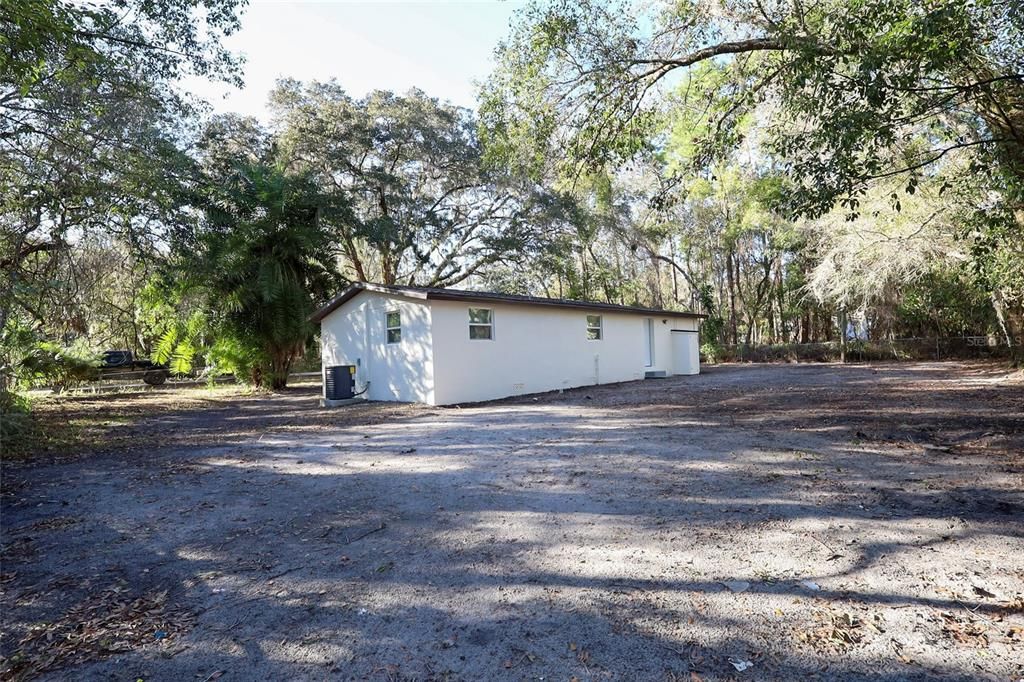 For Sale: $212,000 (4 beds, 2 baths, 1030 Square Feet)