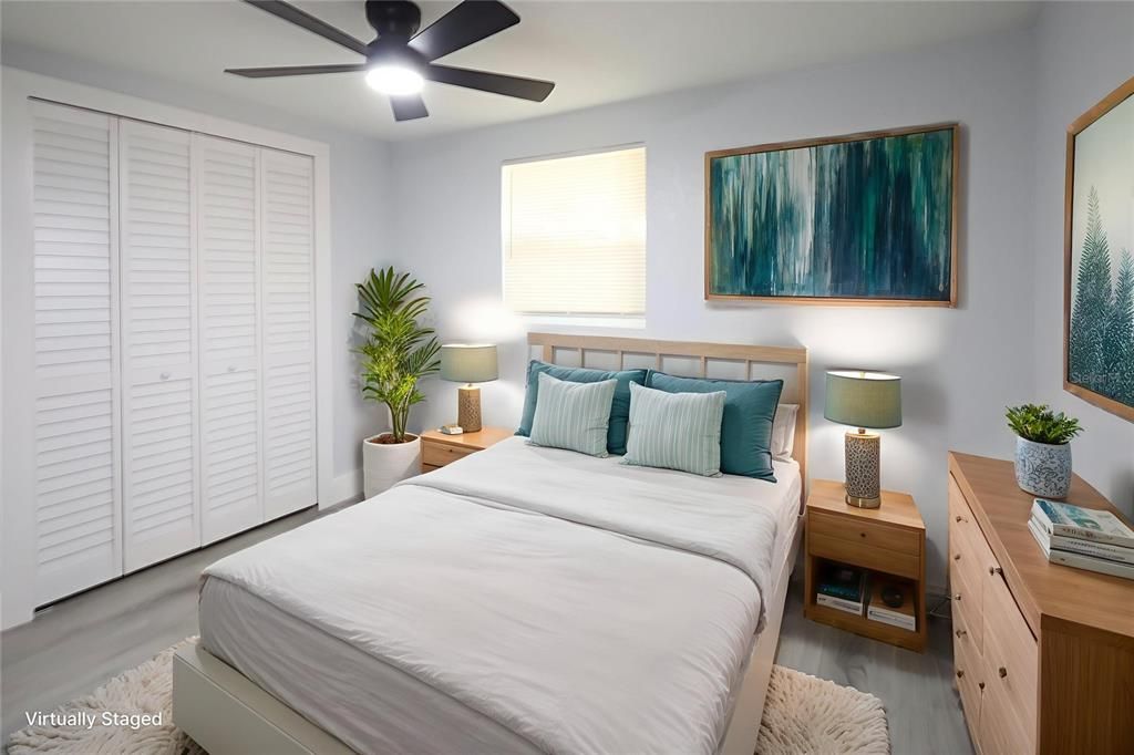 For Sale: $212,000 (4 beds, 2 baths, 1030 Square Feet)