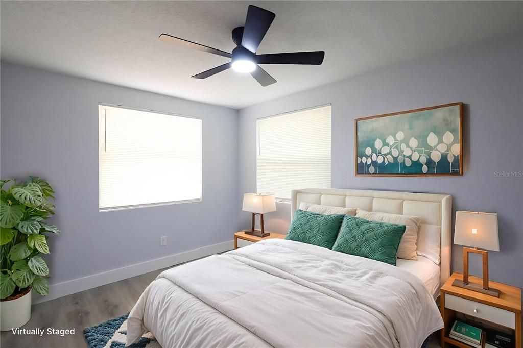 For Sale: $212,000 (4 beds, 2 baths, 1030 Square Feet)