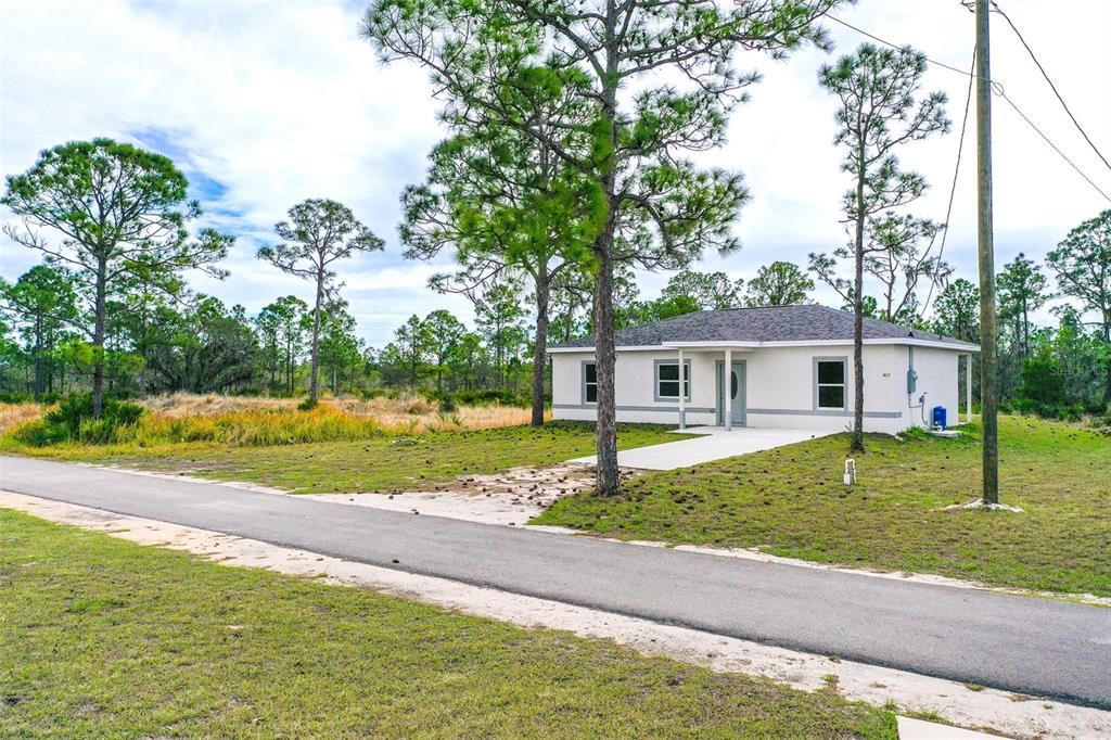 For Sale: $255,000 (3 beds, 2 baths, 1148 Square Feet)