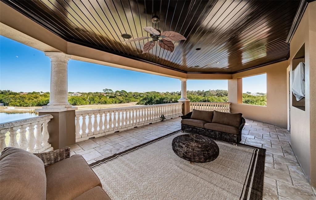 En Venta: $3,349,000 (5 camas, 5 baños, 7610 Pies cuadrados)