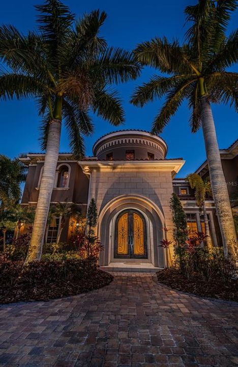En Venta: $3,349,000 (5 camas, 5 baños, 7610 Pies cuadrados)
