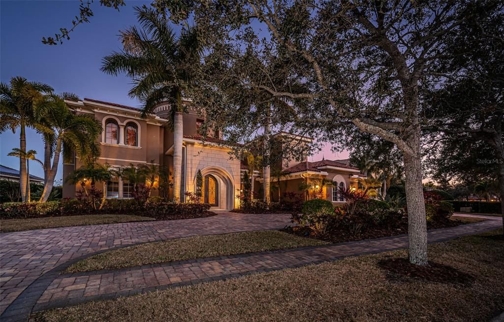 En Venta: $3,349,000 (5 camas, 5 baños, 7610 Pies cuadrados)