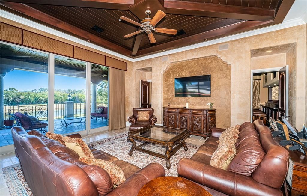 En Venta: $3,349,000 (5 camas, 5 baños, 7610 Pies cuadrados)