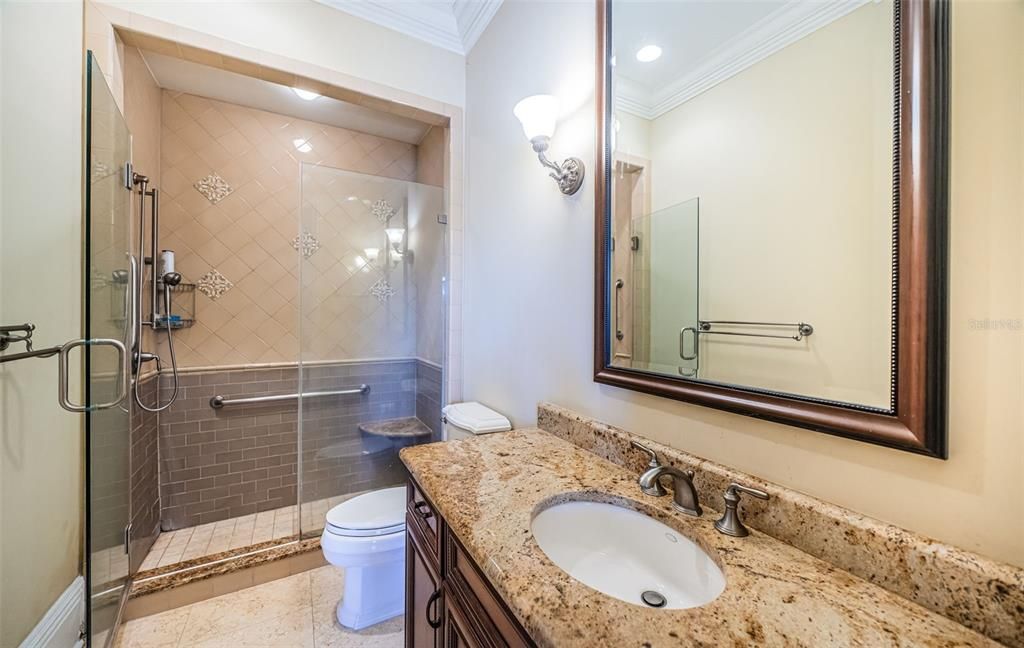 En Venta: $3,349,000 (5 camas, 5 baños, 7610 Pies cuadrados)