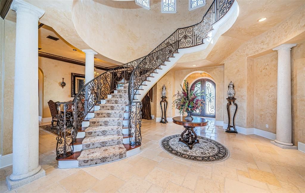 En Venta: $3,349,000 (5 camas, 5 baños, 7610 Pies cuadrados)