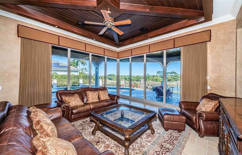 En Venta: $3,349,000 (5 camas, 5 baños, 7610 Pies cuadrados)