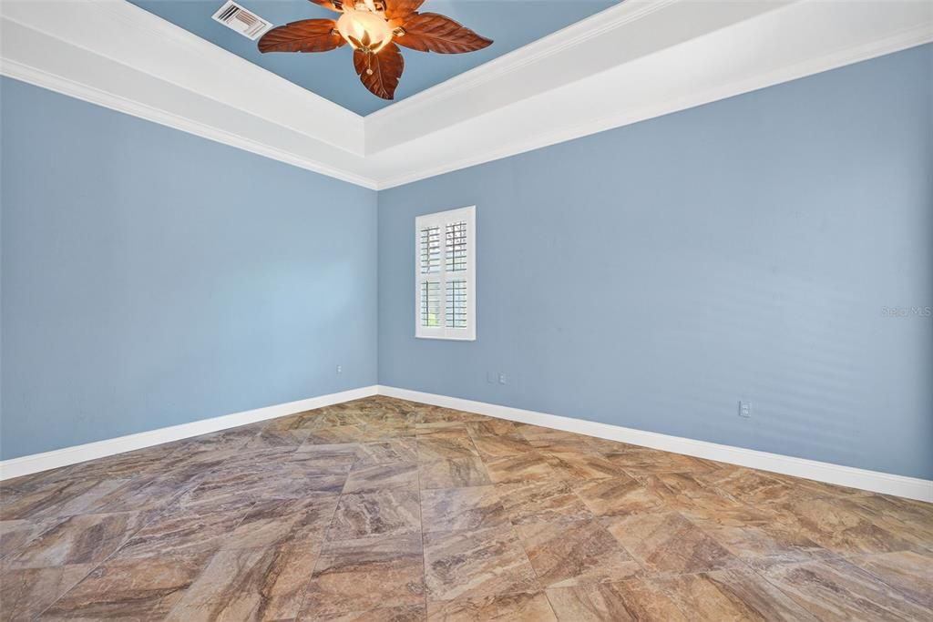 En Venta: $429,000 (3 camas, 2 baños, 1775 Pies cuadrados)