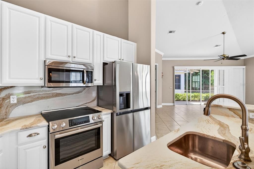 En Venta: $429,000 (3 camas, 2 baños, 1775 Pies cuadrados)