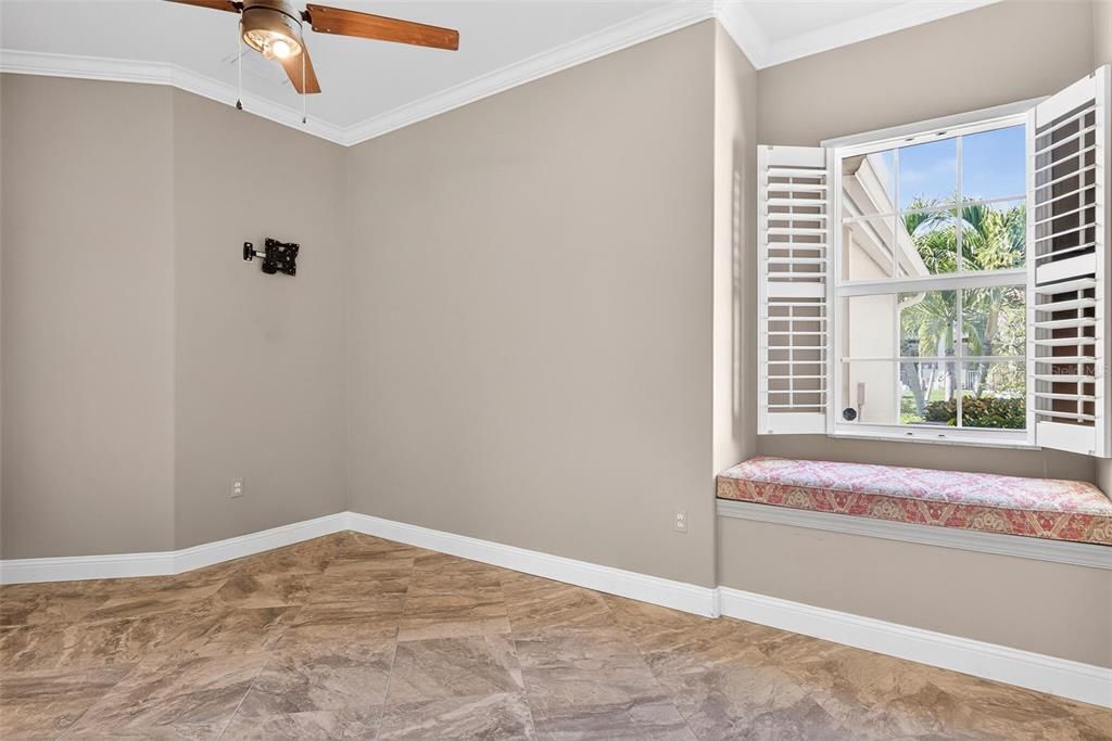 En Venta: $429,000 (3 camas, 2 baños, 1775 Pies cuadrados)