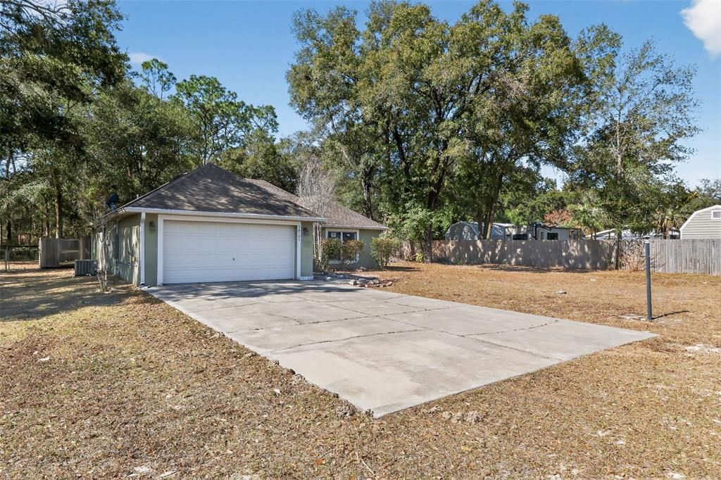 For Sale: $219,900 (3 beds, 2 baths, 1389 Square Feet)
