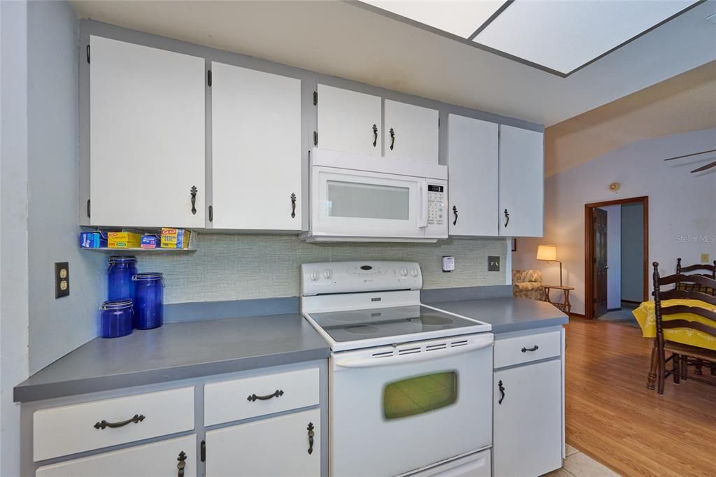En Venta: $239,000 (2 camas, 2 baños, 1104 Pies cuadrados)