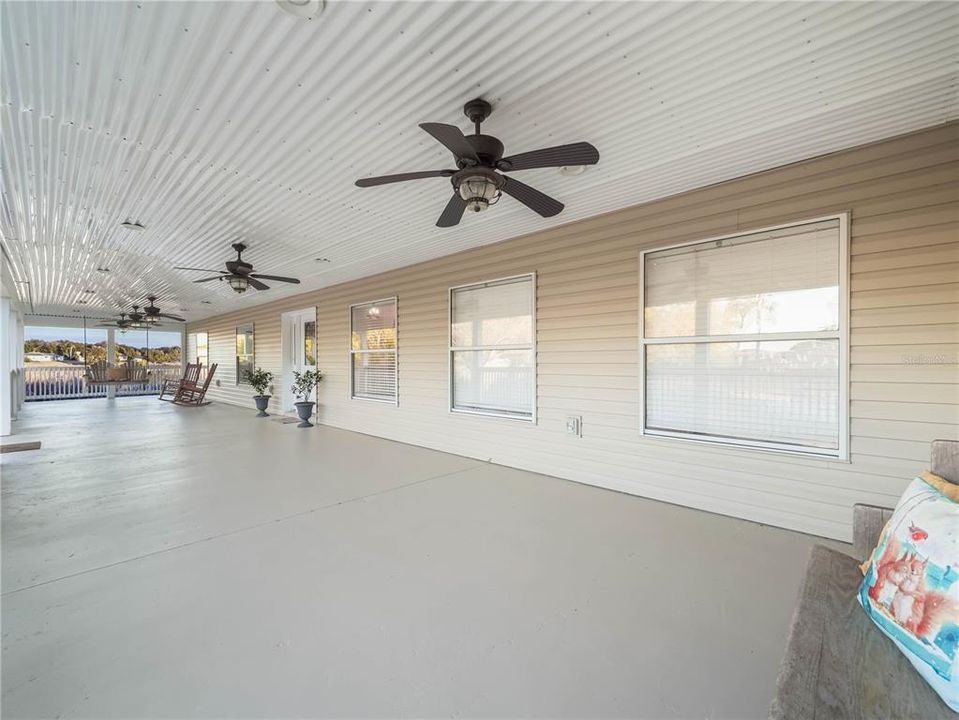 En Venta: $699,900 (3 camas, 3 baños, 2790 Pies cuadrados)