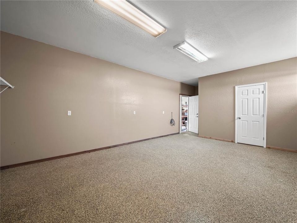 En Venta: $699,900 (3 camas, 3 baños, 2790 Pies cuadrados)
