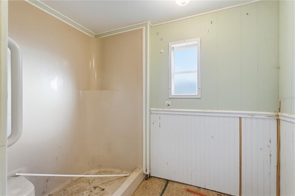 For Sale: $55,000 (2 beds, 2 baths, 960 Square Feet)