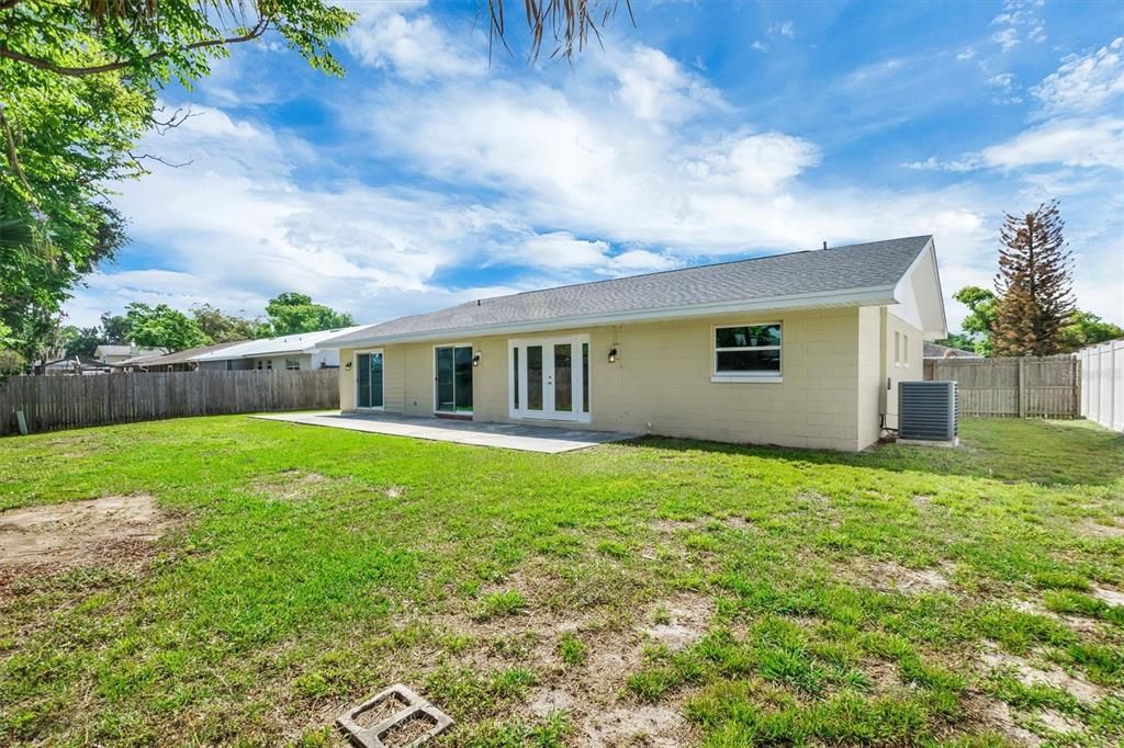 Active With Contract: $274,900 (3 beds, 2 baths, 1485 Square Feet)