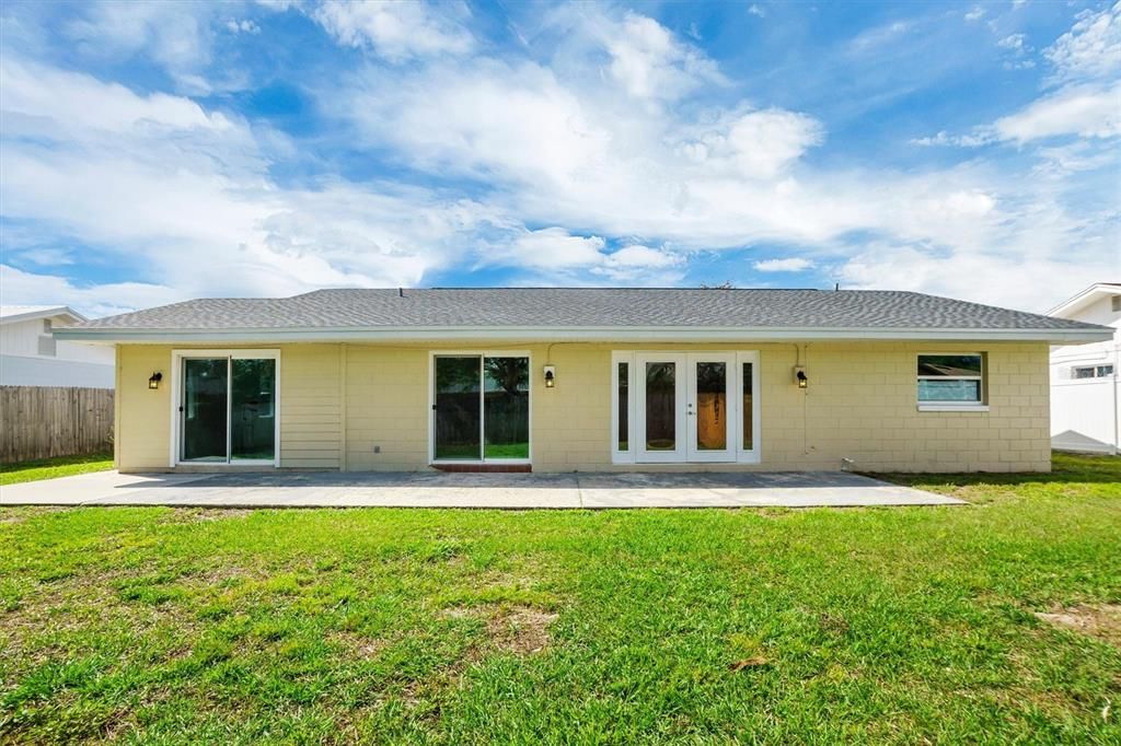 Active With Contract: $274,900 (3 beds, 2 baths, 1485 Square Feet)