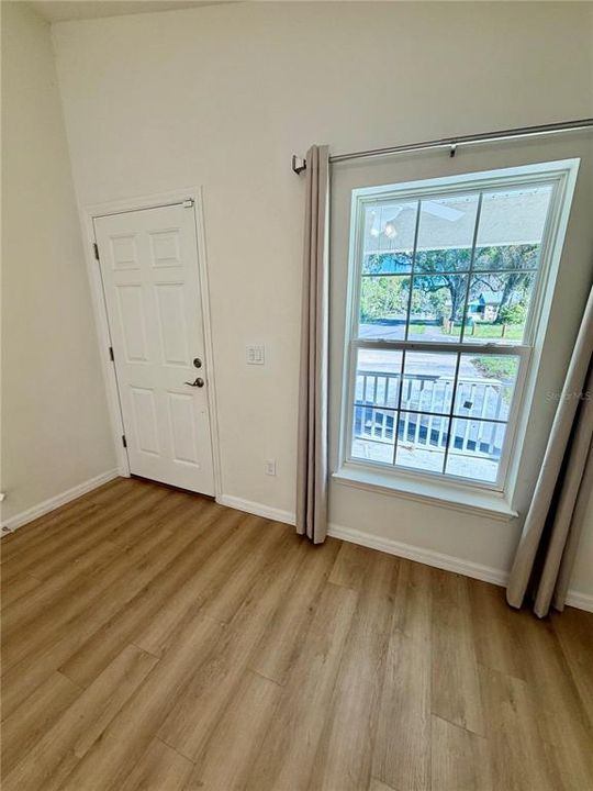 Activo con contrato: $195,000 (3 camas, 2 baños, 1154 Pies cuadrados)