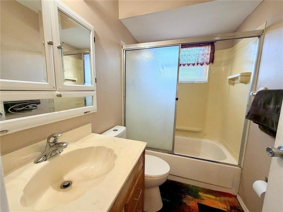 Activo con contrato: $190,000 (2 camas, 1 baños, 744 Pies cuadrados)