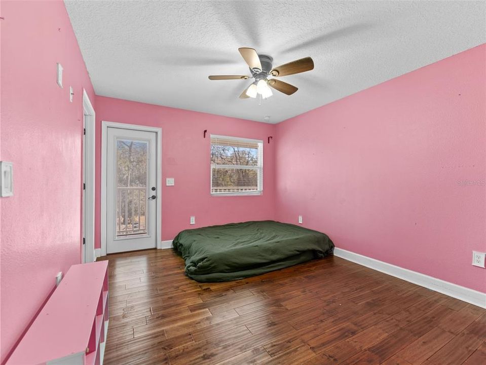 For Sale: $684,000 (3 beds, 3 baths, 2456 Square Feet)
