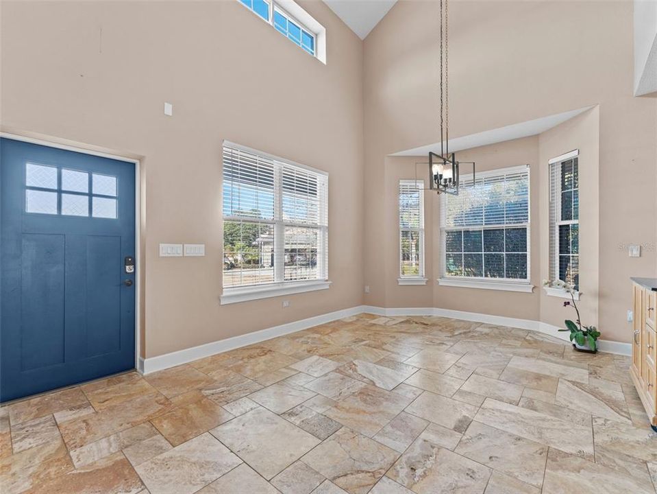 For Sale: $684,000 (3 beds, 3 baths, 2456 Square Feet)