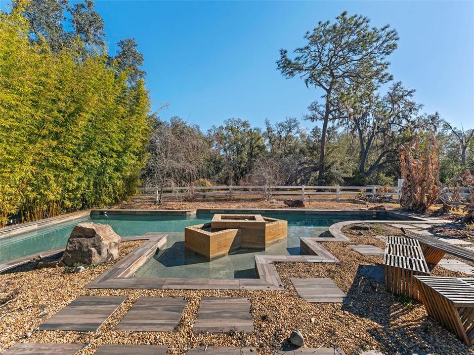 For Sale: $684,000 (3 beds, 3 baths, 2456 Square Feet)