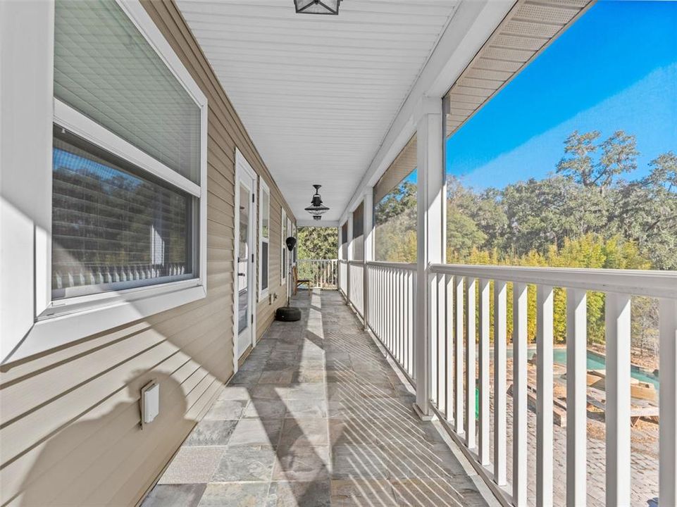 For Sale: $684,000 (3 beds, 3 baths, 2456 Square Feet)