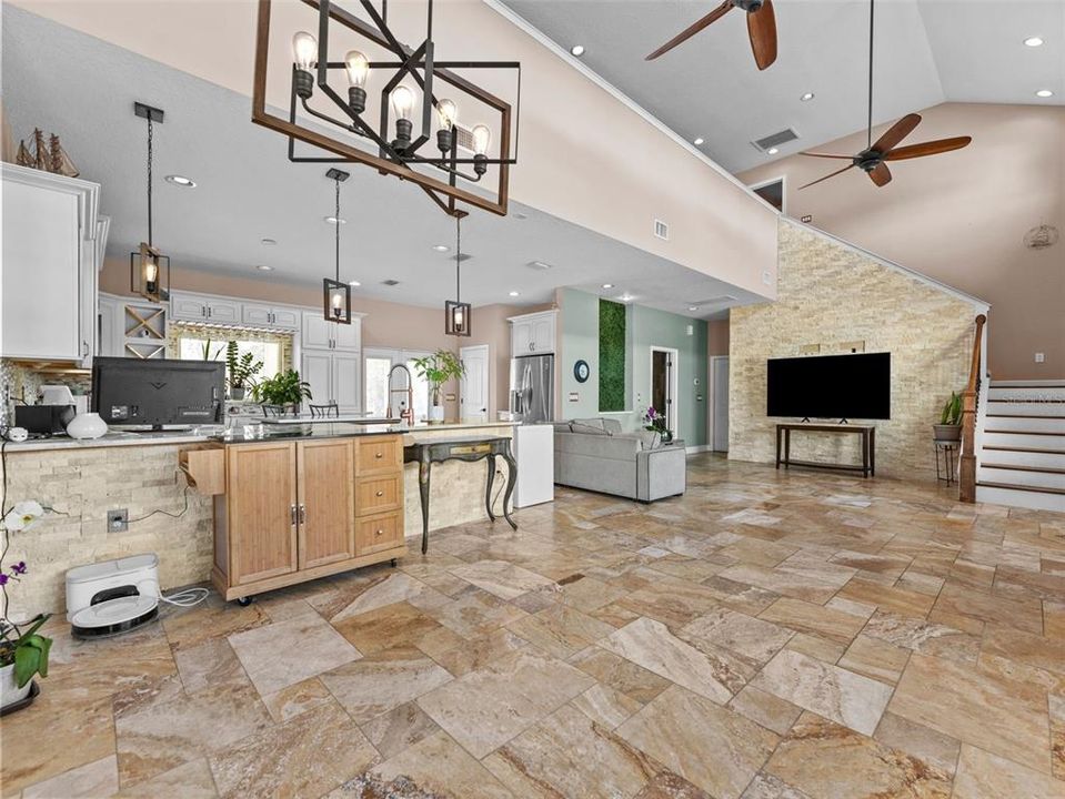 For Sale: $684,000 (3 beds, 3 baths, 2456 Square Feet)