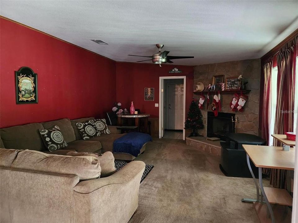 For Sale: $599,900 (4 beds, 2 baths, 2280 Square Feet)