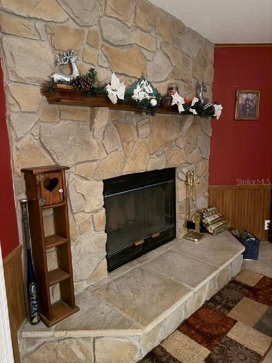 For Sale: $599,900 (4 beds, 2 baths, 2280 Square Feet)