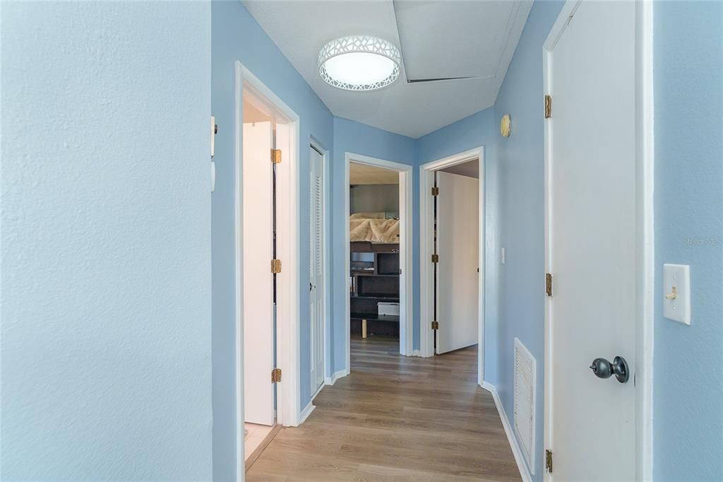 En Venta: $175,000 (2 camas, 2 baños, 921 Pies cuadrados)