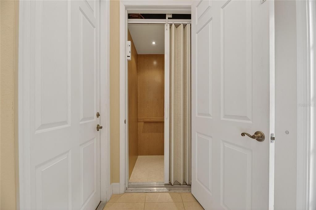 На продажу: $399,000 (3 спален, 2 ванн, 2482 Квадратных фут)