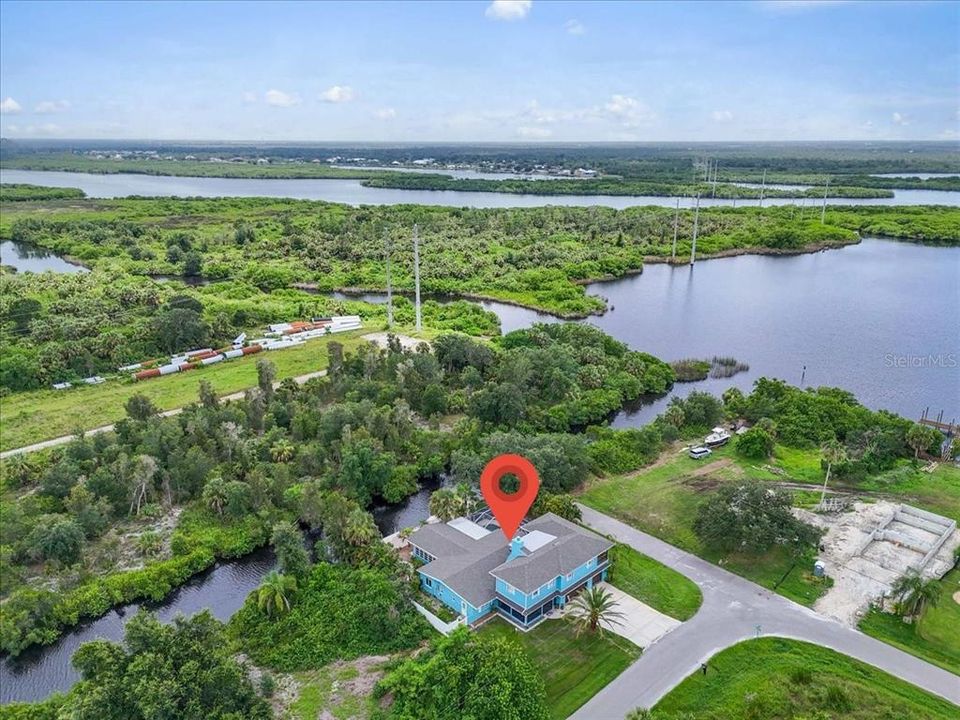 En Venta: $739,900 (4 camas, 3 baños, 3407 Pies cuadrados)