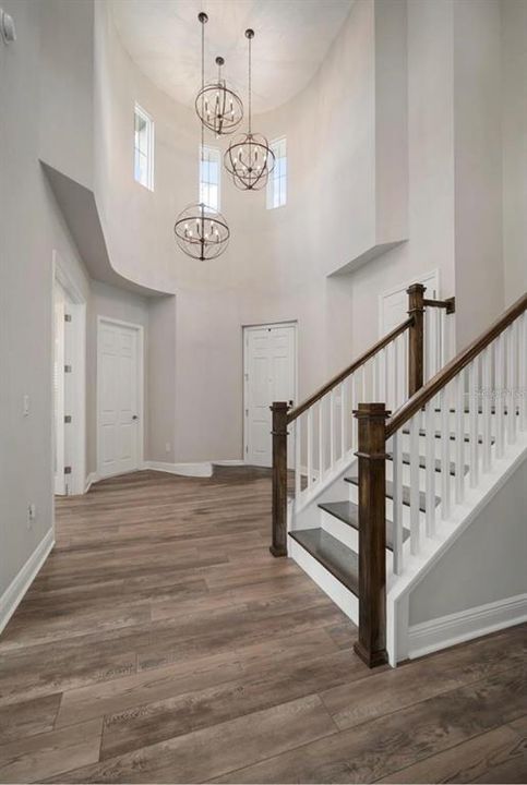 For Sale: $999,999 (5 beds, 4 baths, 4361 Square Feet)