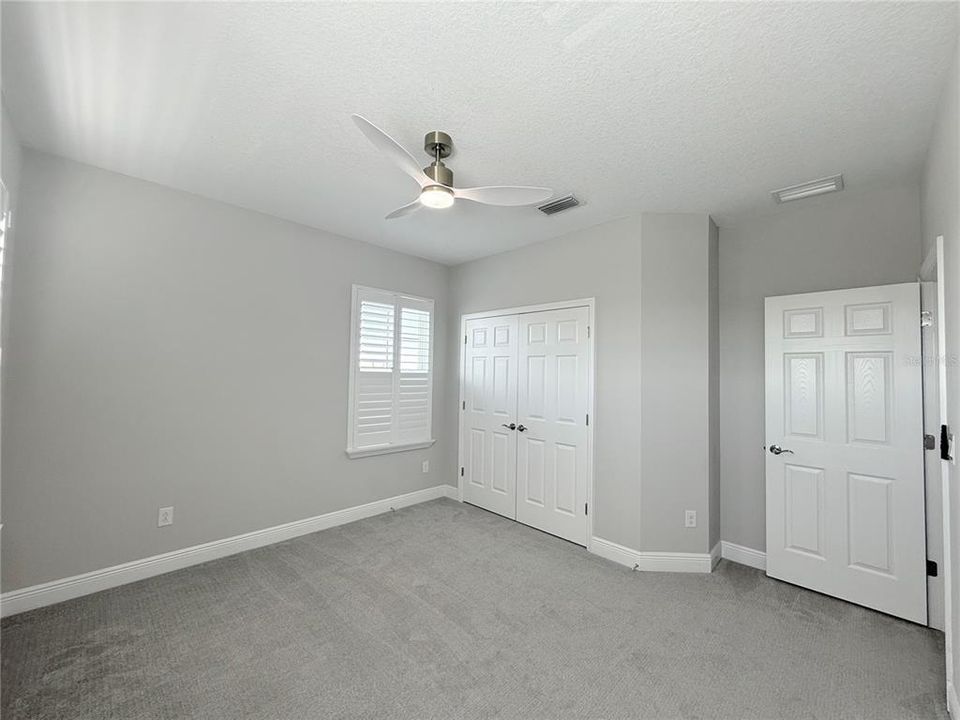 For Sale: $999,999 (5 beds, 4 baths, 4361 Square Feet)