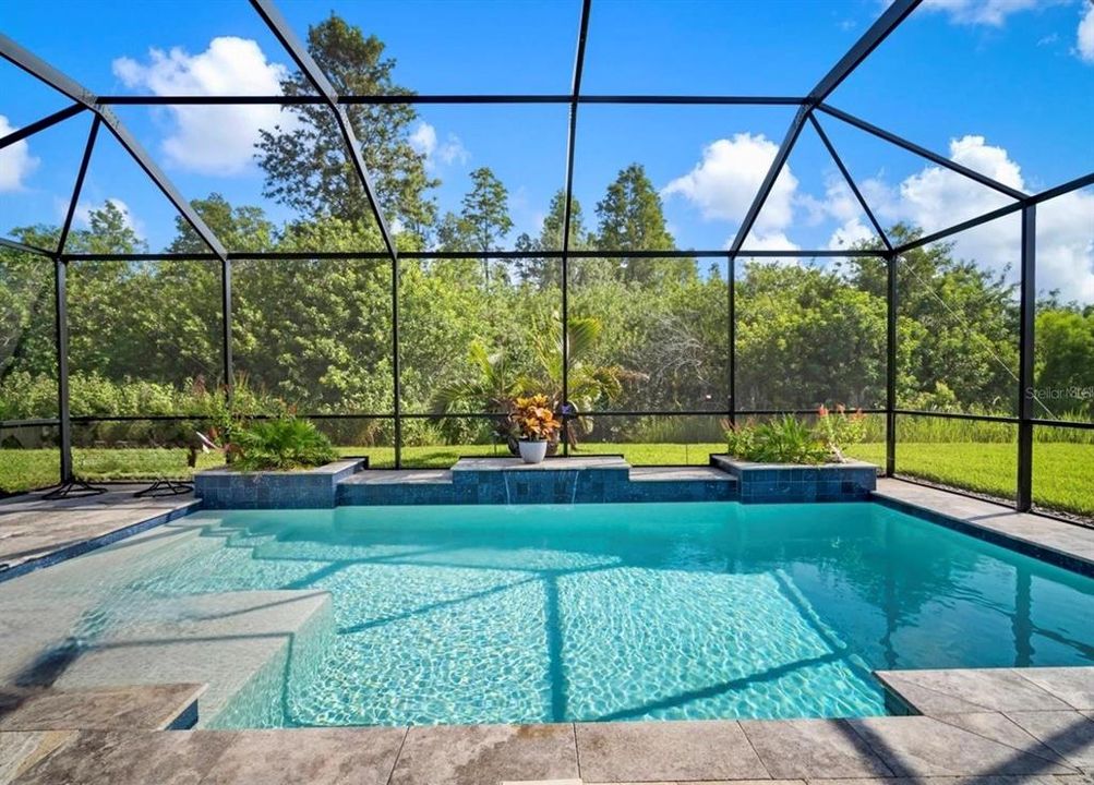 For Sale: $999,999 (5 beds, 4 baths, 4361 Square Feet)
