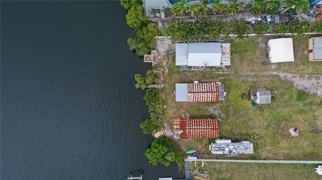 待售: $449,000 (0.42 acres)