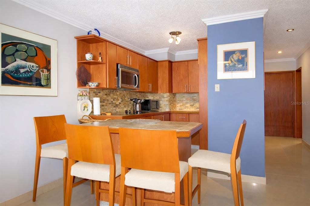 En Venta: $315,000 (2 camas, 2 baños, 1047 Pies cuadrados)