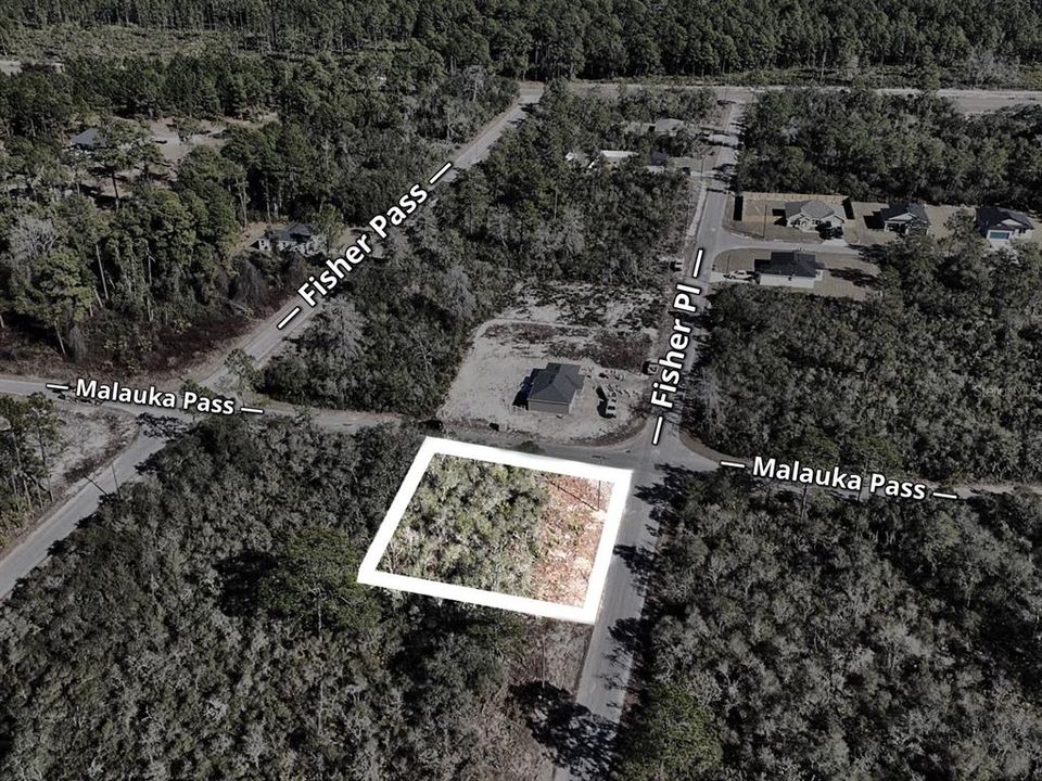 На продажу: $28,000 (0.24 acres)