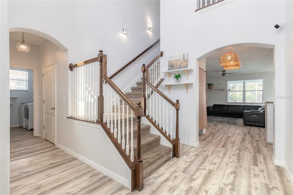 For Sale: $525,000 (5 beds, 2 baths, 2534 Square Feet)