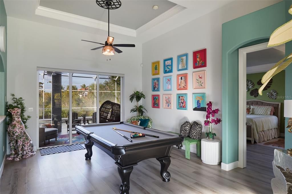 En Venta: $625,000 (3 camas, 2 baños, 2465 Pies cuadrados)