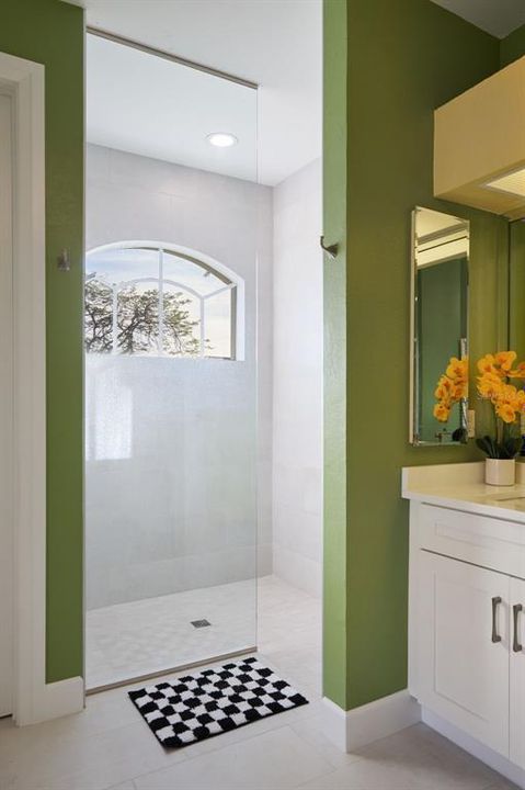 En Venta: $625,000 (3 camas, 2 baños, 2465 Pies cuadrados)