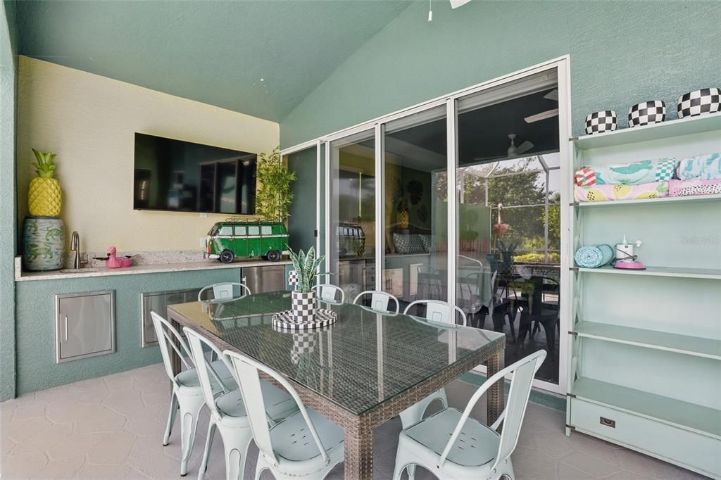 En Venta: $625,000 (3 camas, 2 baños, 2465 Pies cuadrados)