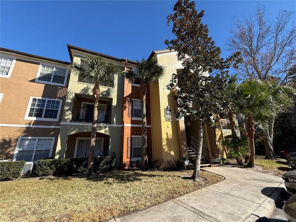 Vendido Recientemente: $224,000 (2 camas, 2 baños, 1013 Pies cuadrados)